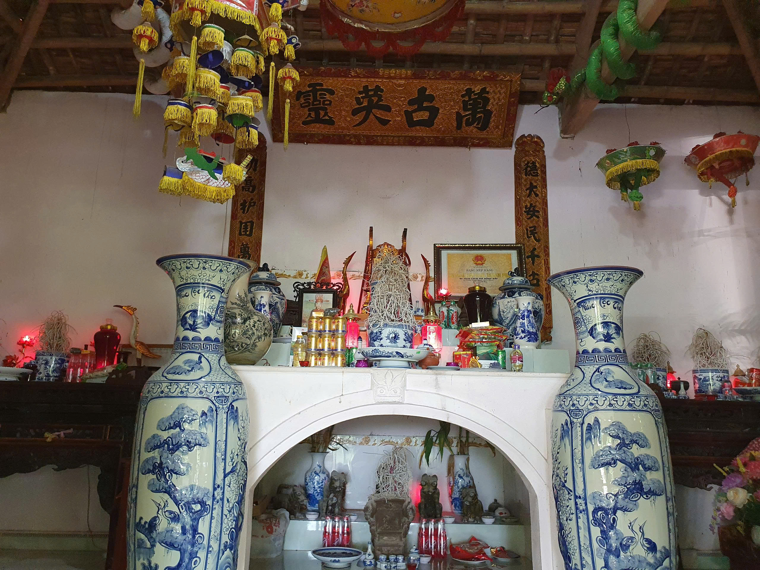 Anh-tin-bai